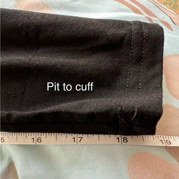 Grecerelle Black Long Sleeve Wrap V-neck Dress - Picture 10 of 12